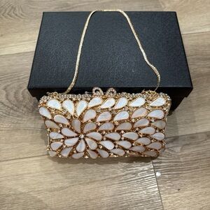 Elegant Floral Gold and White Clutch